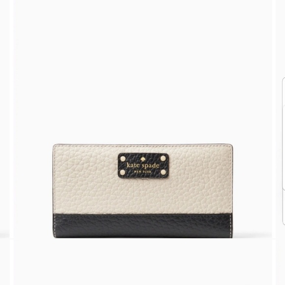 kate spade Handbags - Bay Street Stacy